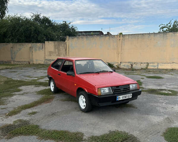 Красный ВАЗ 2108, объемом двигателя 1.29 л и пробегом 220 тыс. км за 893 $, фото 1 на Automoto.ua