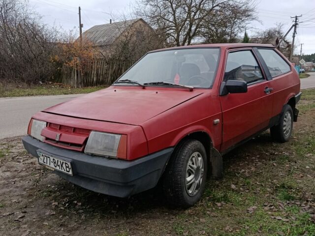 Красный ВАЗ 2108, объемом двигателя 1.5 л и пробегом 400 тыс. км за 750 $, фото 1 на Automoto.ua