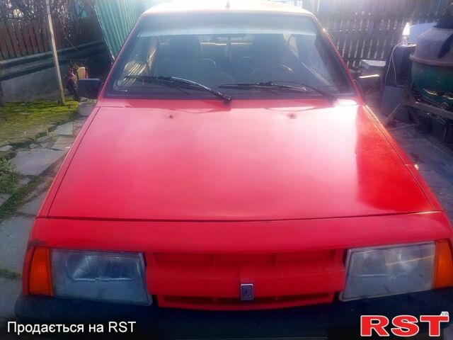 Красный ВАЗ 2108, объемом двигателя 1.3 л и пробегом 120 тыс. км за 750 $, фото 1 на Automoto.ua