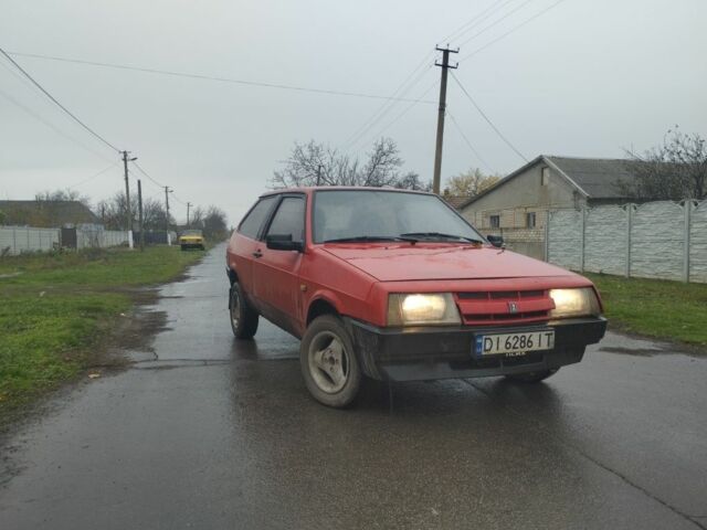 Красный ВАЗ 2108, объемом двигателя 1.3 л и пробегом 111 тыс. км за 834 $, фото 1 на Automoto.ua