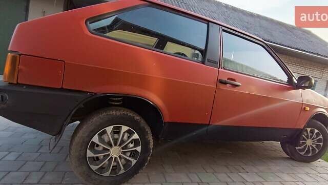 Красный ВАЗ 2108, объемом двигателя 1.3 л и пробегом 310 тыс. км за 850 $, фото 1 на Automoto.ua