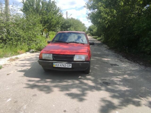 Красный ВАЗ 2108, объемом двигателя 0 л и пробегом 200 тыс. км за 900 $, фото 1 на Automoto.ua