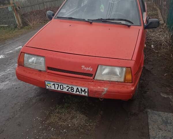 Красный ВАЗ 2108, объемом двигателя 1.5 л и пробегом 280 тыс. км за 1200 $, фото 1 на Automoto.ua