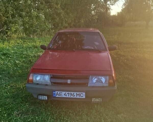 Красный ВАЗ 2108, объемом двигателя 1.3 л и пробегом 111 тыс. км за 1000 $, фото 1 на Automoto.ua