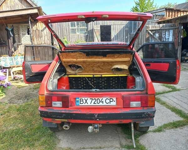 Красный ВАЗ 2108, объемом двигателя 1.3 л и пробегом 32 тыс. км за 800 $, фото 1 на Automoto.ua
