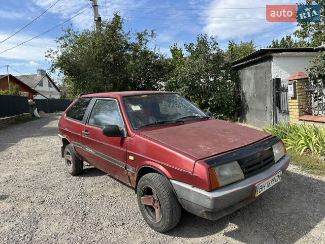 Красный ВАЗ 2108, объемом двигателя 1.3 л и пробегом 200 тыс. км за 500 $, фото 1 на Automoto.ua