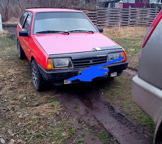 Красный ВАЗ 2108, объемом двигателя 1.5 л и пробегом 0 тыс. км за 1100 $, фото 1 на Automoto.ua