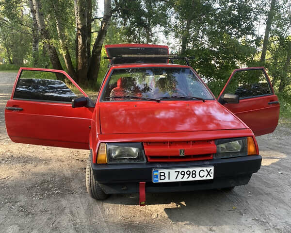 Красный ВАЗ 2108, объемом двигателя 1.29 л и пробегом 150 тыс. км за 1300 $, фото 1 на Automoto.ua