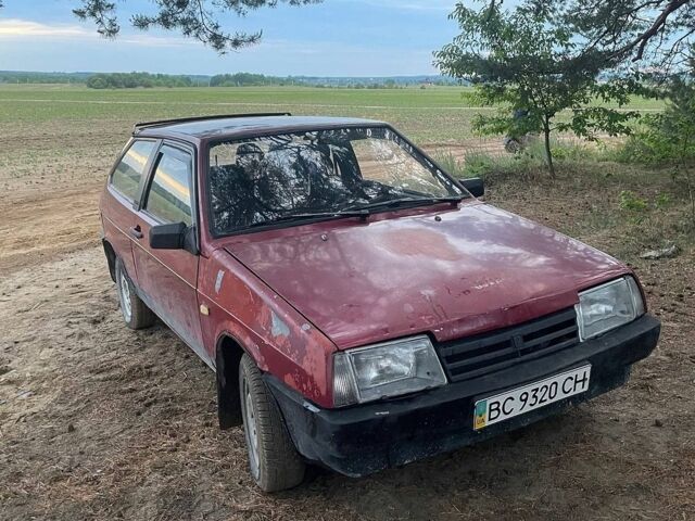 Красный ВАЗ 2108, объемом двигателя 1.5 л и пробегом 255 тыс. км за 450 $, фото 1 на Automoto.ua