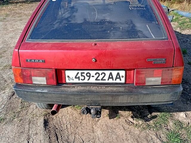 Красный ВАЗ 2108, объемом двигателя 1.5 л и пробегом 400 тыс. км за 700 $, фото 1 на Automoto.ua