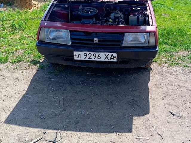 Красный ВАЗ 2108, объемом двигателя 15 л и пробегом 0 тыс. км за 450 $, фото 1 на Automoto.ua