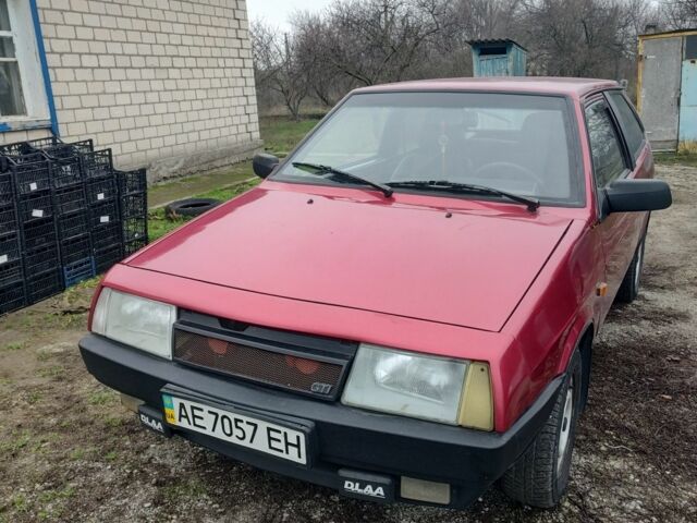 Красный ВАЗ 2108, объемом двигателя 1.5 л и пробегом 282 тыс. км за 1700 $, фото 1 на Automoto.ua