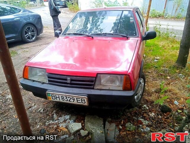 Красный ВАЗ 2108, объемом двигателя 1.3 л и пробегом 1 тыс. км за 701 $, фото 1 на Automoto.ua