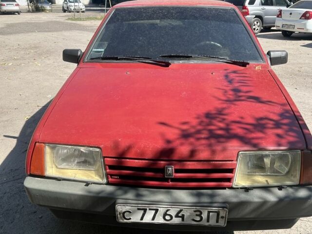 Красный ВАЗ 2108, объемом двигателя 1.5 л и пробегом 152 тыс. км за 800 $, фото 1 на Automoto.ua
