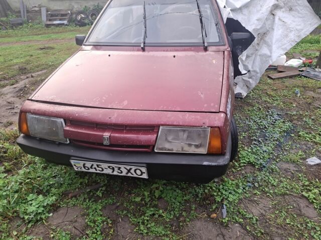 Красный ВАЗ 2108, объемом двигателя 0 л и пробегом 200 тыс. км за 23 $, фото 1 на Automoto.ua
