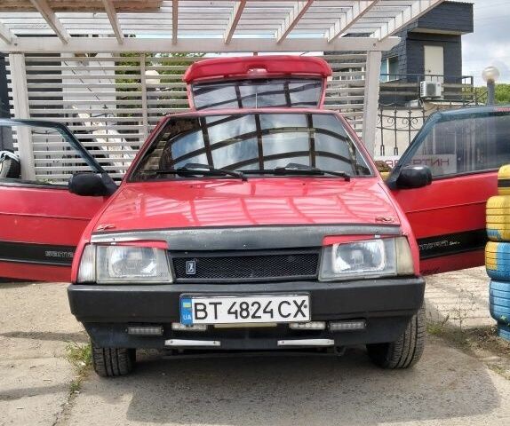 Красный ВАЗ 2108, объемом двигателя 1.5 л и пробегом 5 тыс. км за 2700 $, фото 1 на Automoto.ua