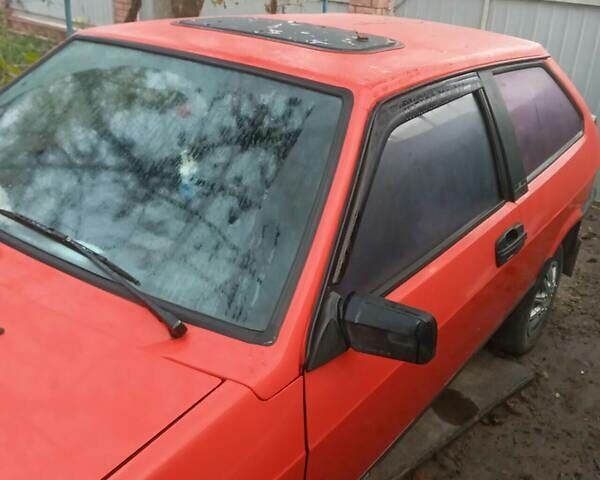 Красный ВАЗ 2108, объемом двигателя 1.3 л и пробегом 175 тыс. км за 800 $, фото 1 на Automoto.ua