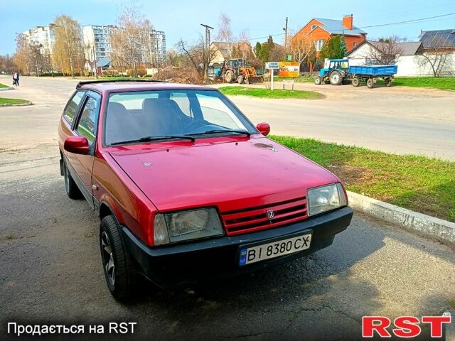 Красный ВАЗ 2108, объемом двигателя 1.3 л и пробегом 100 тыс. км за 650 $, фото 1 на Automoto.ua