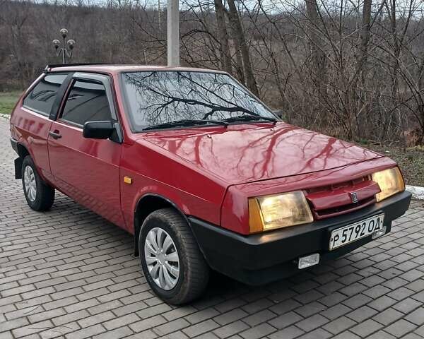 Красный ВАЗ 2108, объемом двигателя 1.1 л и пробегом 100 тыс. км за 1150 $, фото 1 на Automoto.ua