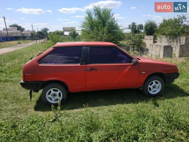 Красный ВАЗ 2108, объемом двигателя 1.3 л и пробегом 200 тыс. км за 1200 $, фото 1 на Automoto.ua