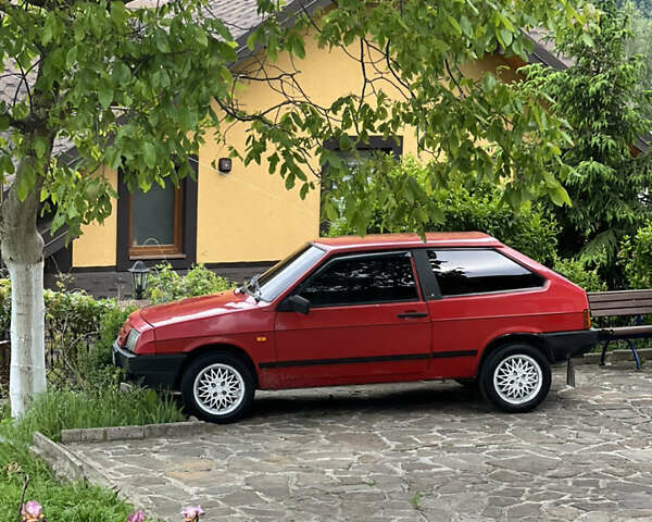 Красный ВАЗ 2108, объемом двигателя 1.1 л и пробегом 220 тыс. км за 1350 $, фото 1 на Automoto.ua