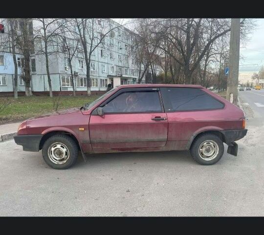 Красный ВАЗ 2108, объемом двигателя 1.3 л и пробегом 190 тыс. км за 967 $, фото 1 на Automoto.ua