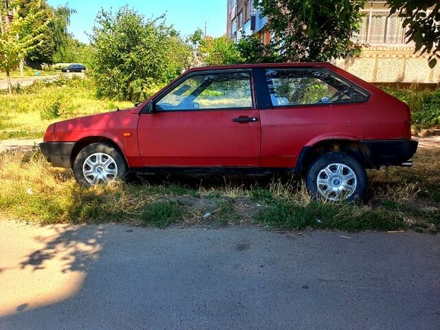 Красный ВАЗ 2108, объемом двигателя 1.5 л и пробегом 130 тыс. км за 500 $, фото 1 на Automoto.ua