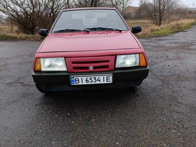 Красный ВАЗ 2108, объемом двигателя 1.1 л и пробегом 154 тыс. км за 1250 $, фото 1 на Automoto.ua