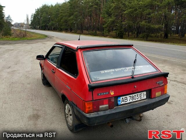 Красный ВАЗ 2108, объемом двигателя 1.5 л и пробегом 0 тыс. км за 800 $, фото 1 на Automoto.ua