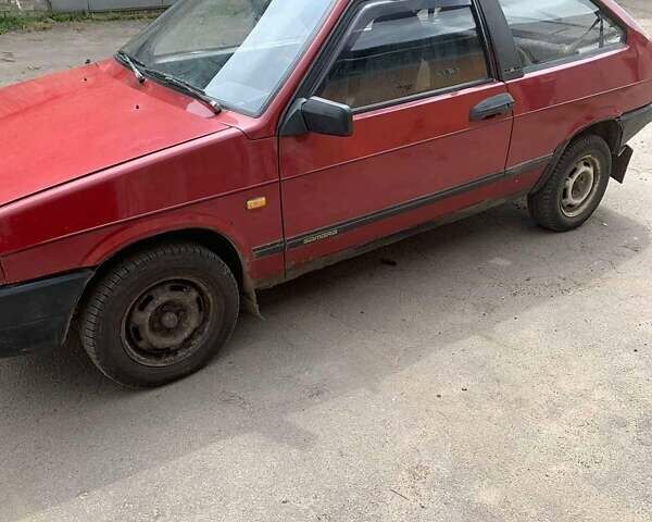 Красный ВАЗ 2108, объемом двигателя 1.1 л и пробегом 150 тыс. км за 900 $, фото 1 на Automoto.ua