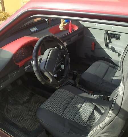 Красный ВАЗ 2108, объемом двигателя 1.3 л и пробегом 77 тыс. км за 1100 $, фото 1 на Automoto.ua