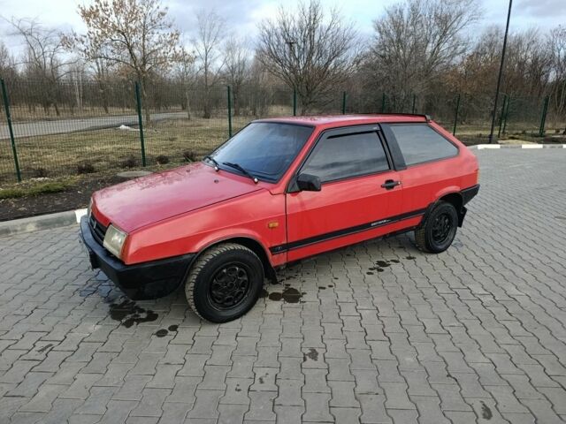 Красный ВАЗ 2108, объемом двигателя 1.5 л и пробегом 100 тыс. км за 900 $, фото 1 на Automoto.ua