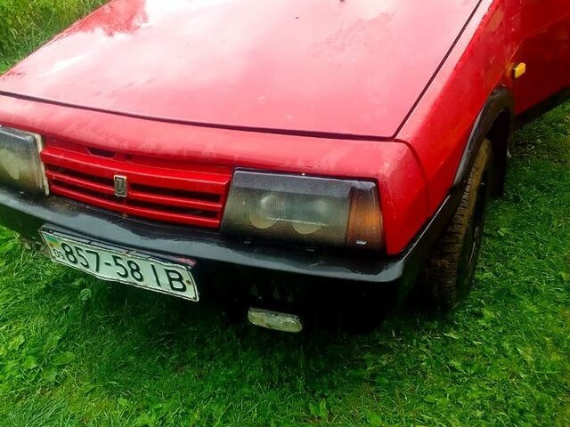Красный ВАЗ 2108, объемом двигателя 1.1 л и пробегом 200 тыс. км за 300 $, фото 1 на Automoto.ua