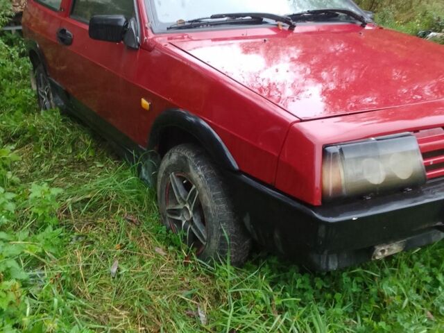 Красный ВАЗ 2108, объемом двигателя 0 л и пробегом 200 тыс. км за 291 $, фото 1 на Automoto.ua