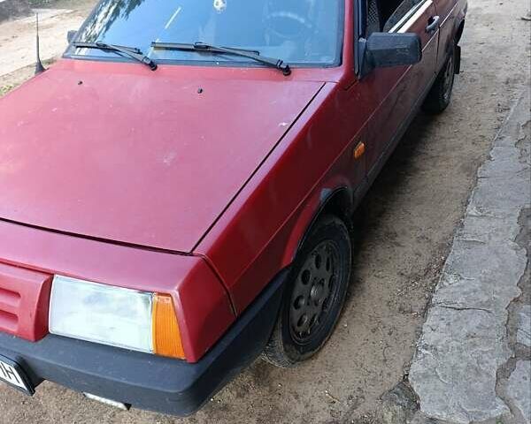 Красный ВАЗ 2108, объемом двигателя 1.5 л и пробегом 177 тыс. км за 1650 $, фото 1 на Automoto.ua