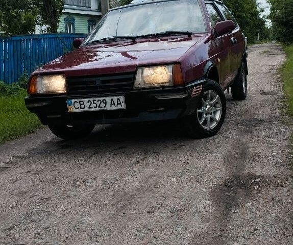 Красный ВАЗ 2108, объемом двигателя 1 л и пробегом 1 тыс. км за 604 $, фото 1 на Automoto.ua