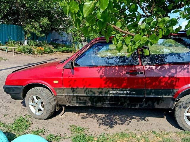 Красный ВАЗ 2108, объемом двигателя 1.5 л и пробегом 225 тыс. км за 1400 $, фото 1 на Automoto.ua
