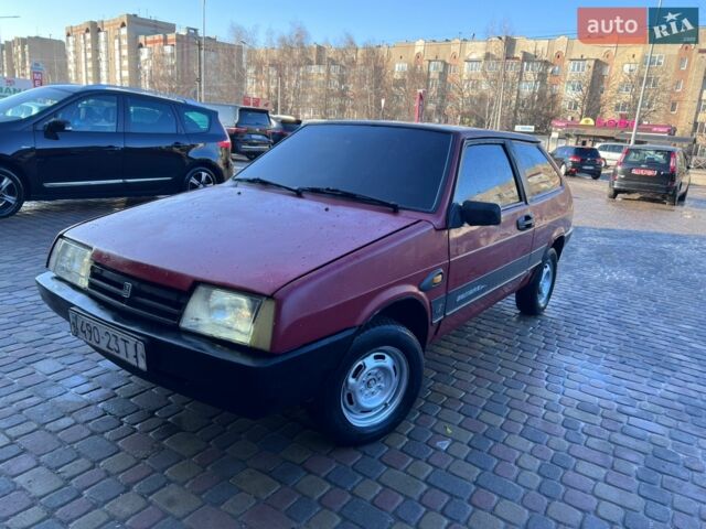 Красный ВАЗ 2108, объемом двигателя 1.5 л и пробегом 80 тыс. км за 777 $, фото 1 на Automoto.ua