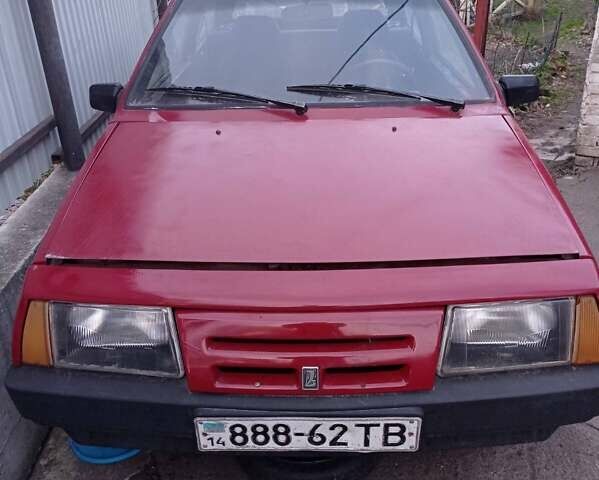 Красный ВАЗ 2108, объемом двигателя 0 л и пробегом 542 тыс. км за 900 $, фото 1 на Automoto.ua