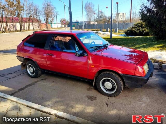 Красный ВАЗ 2108, объемом двигателя 1.3 л и пробегом 141 тыс. км за 1500 $, фото 1 на Automoto.ua