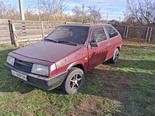 Красный ВАЗ 2108, объемом двигателя 1.5 л и пробегом 3 тыс. км за 590 $, фото 1 на Automoto.ua