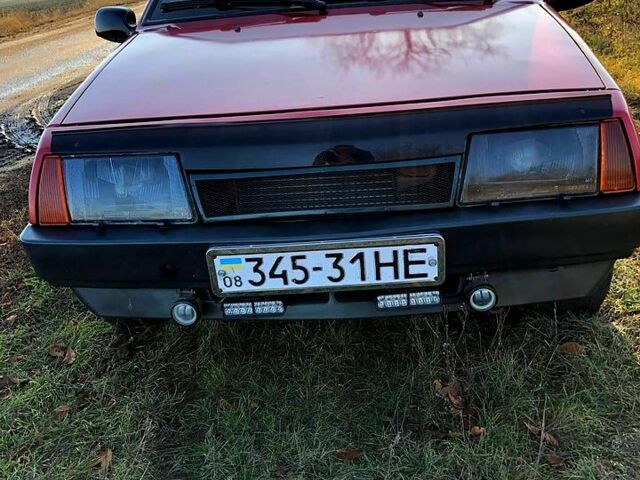 Красный ВАЗ 2108, объемом двигателя 1.3 л и пробегом 300 тыс. км за 1300 $, фото 1 на Automoto.ua