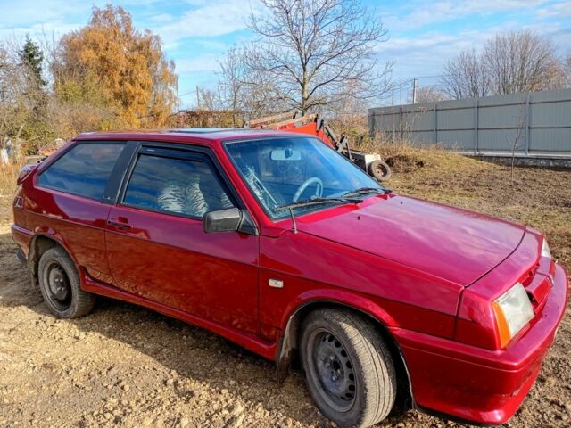 Красный ВАЗ 2108, объемом двигателя 1.5 л и пробегом 150 тыс. км за 1499 $, фото 1 на Automoto.ua