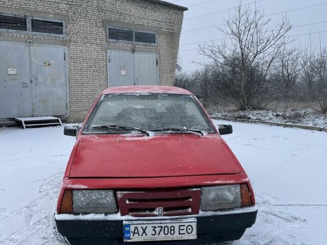 Красный ВАЗ 2108, объемом двигателя 1.3 л и пробегом 300 тыс. км за 505 $, фото 1 на Automoto.ua
