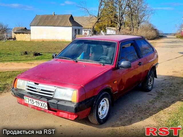 Красный ВАЗ 2108, объемом двигателя 1.5 л и пробегом 142 тыс. км за 599 $, фото 1 на Automoto.ua