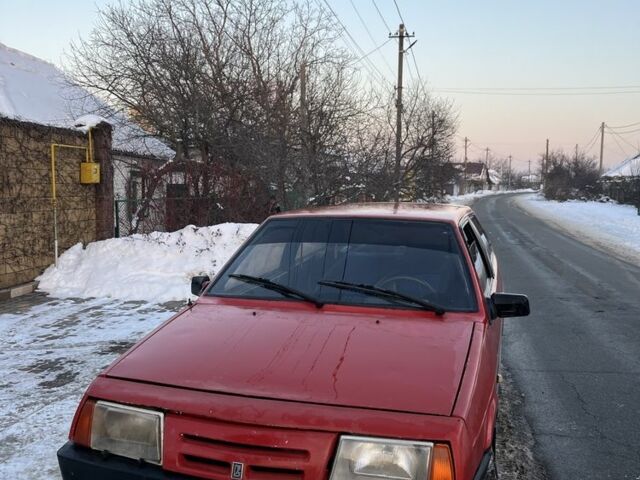 Красный ВАЗ 2108, объемом двигателя 1.3 л и пробегом 555 тыс. км за 508 $, фото 1 на Automoto.ua