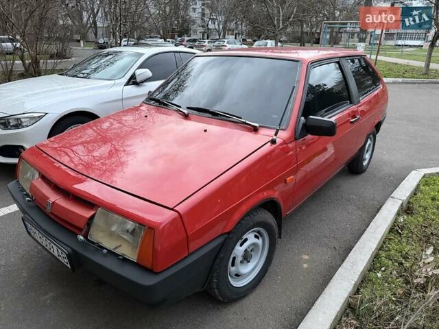 Красный ВАЗ 2108, объемом двигателя 1.29 л и пробегом 60 тыс. км за 2000 $, фото 1 на Automoto.ua
