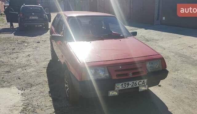 Красный ВАЗ 2108, объемом двигателя 1.3 л и пробегом 170 тыс. км за 2500 $, фото 1 на Automoto.ua