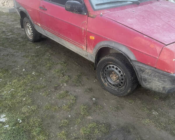 Красный ВАЗ 2108, объемом двигателя 0 л и пробегом 100 тыс. км за 500 $, фото 1 на Automoto.ua