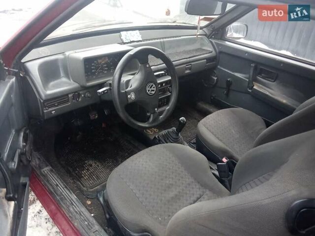 Красный ВАЗ 2108, объемом двигателя 1.1 л и пробегом 256 тыс. км за 400 $, фото 1 на Automoto.ua